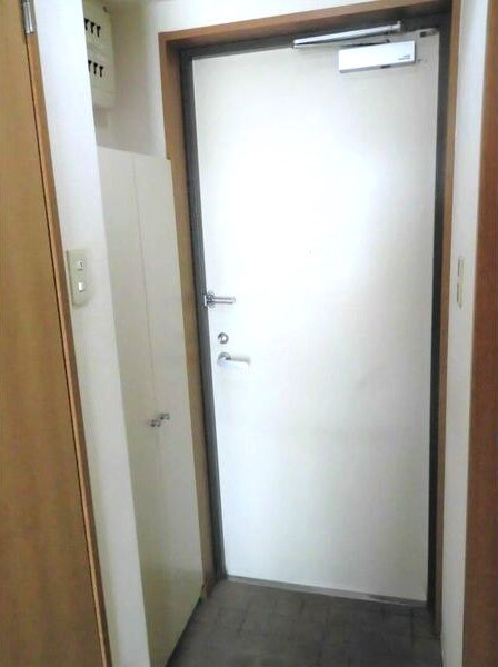 びいⅣ植田の玄関