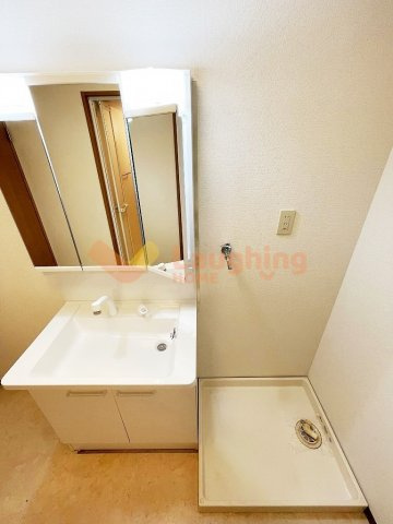 ステラコート弐番館の洗面所|忙しい朝には欠かせない洗面所です