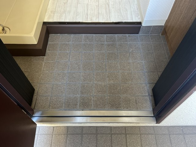 リバーパーク・北条の玄関