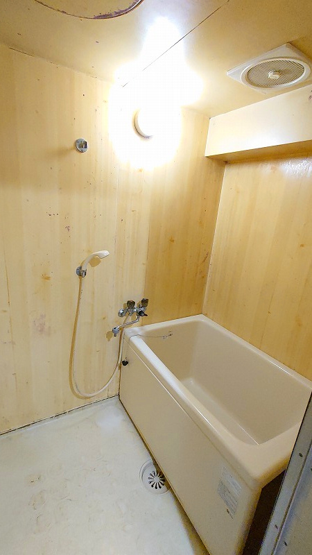 寿ゞやマンション北外山の浴室|落ち着いた空間のお風呂です