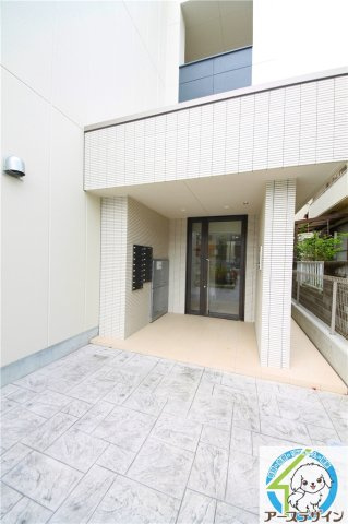 Etoileのエントランス|ゆとりのあるエントランスです