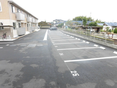 【駐車場】 | ヴィブァン B棟 | 駐車場