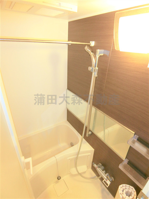 ディアマンテ糀谷の浴室