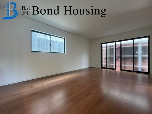 舞子駅徒歩10分　歌敷山全2棟　2号棟