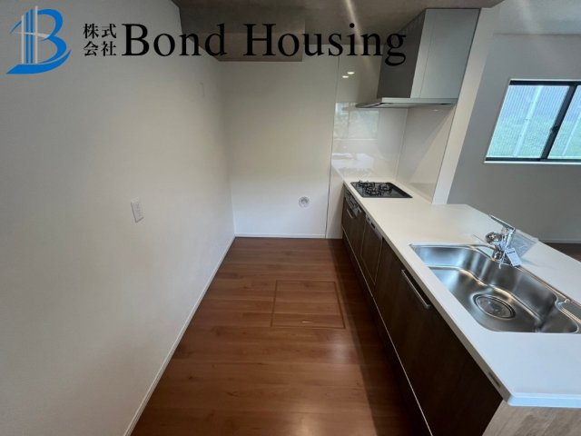 舞子駅徒歩10分　歌敷山全2棟　2号棟