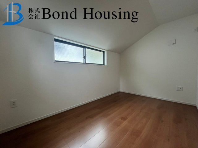 舞子駅徒歩10分　歌敷山全2棟　2号棟