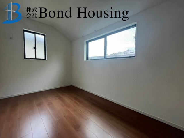 舞子駅徒歩10分　歌敷山全2棟　2号棟