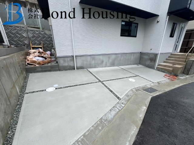 舞子駅徒歩10分　歌敷山全2棟　2号棟