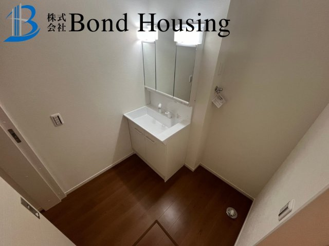 舞子駅徒歩10分　歌敷山全2棟　2号棟