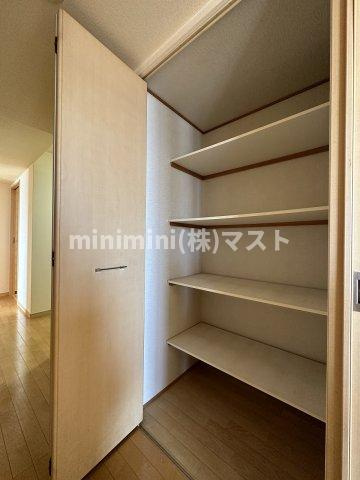 カスタリアタワー長堀橋の収納|※建物内別間取参考写真