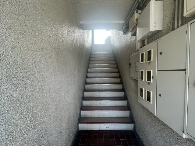 YKハイツ高丸のロビー