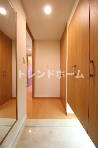 リーガル北堀江の玄関|選べる家電プランあり！！