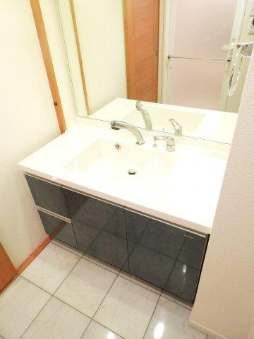 リーガル北堀江の独立洗面台|選べる家電プランあり！！