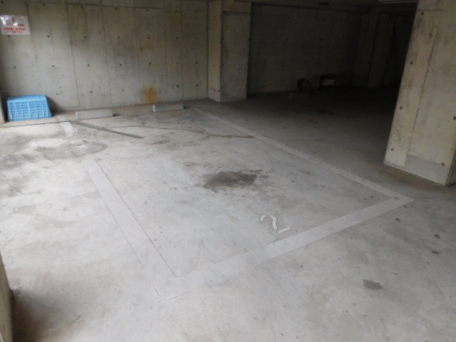 ベルトピア手柄Ⅰの駐車場