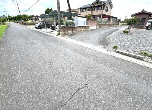 【土地】比企郡鳩山町小用売地 Aの前面道路含む現地写真|前面道路含む現地写真です