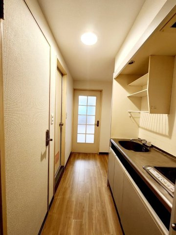 メゾンドルノン3階のその他|リフォーム後のきれいな室内