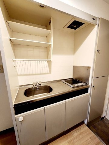 メゾンドルノン3階のキッチン