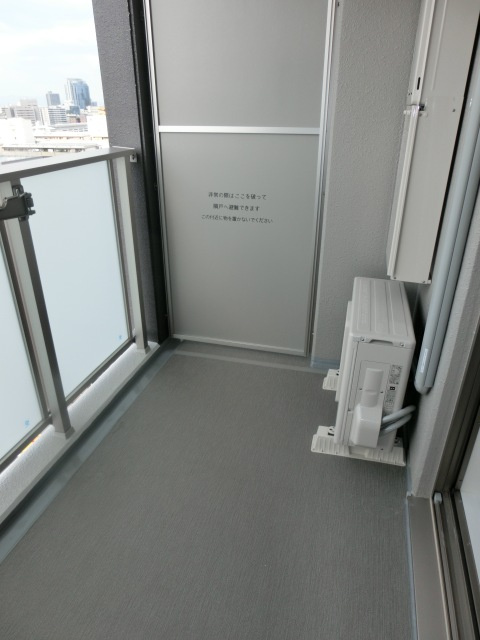 エスプレイス新大阪サウスゲートのバルコニー