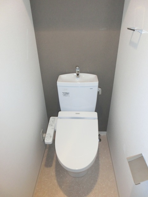 エスプレイス新大阪サウスゲートのトイレ|ウォシュレット