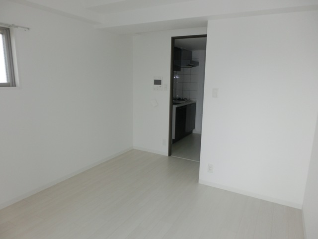 エスプレイス新大阪サウスゲートの洋室