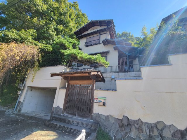 奈良市藤ノ木台4丁目戸建て