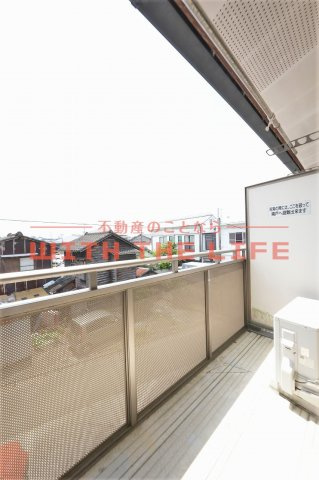 サンリバー大石【キャッシュバック対象物件】のバルコニー|暖かな日差しのふりそそぐバルコニー