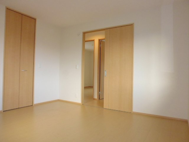 倉敷市児島下の町３丁目の一戸建ての寝室|洋室