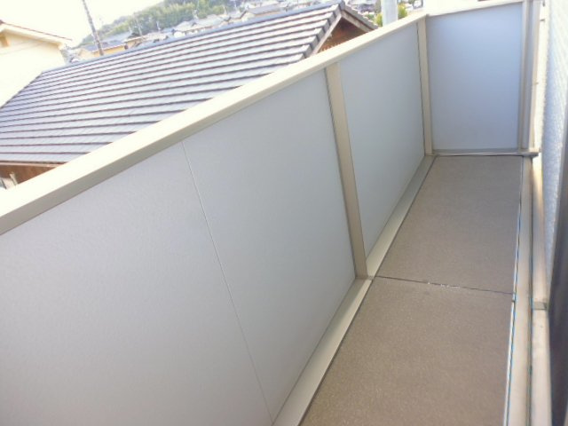 倉敷市児島下の町３丁目の一戸建てのバルコニー