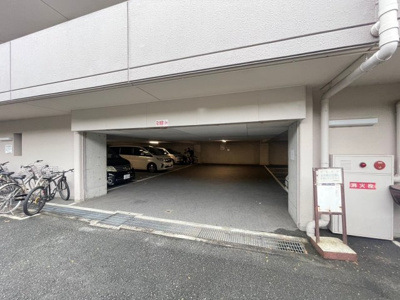 【駐車場】 | ハイロイヤル緑地公園パート2