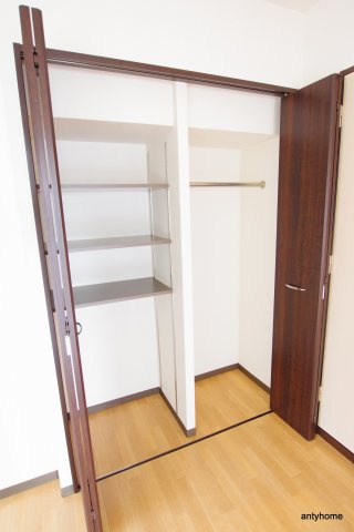 アーバンフラッツ西中島　仲介手数料無料の収納