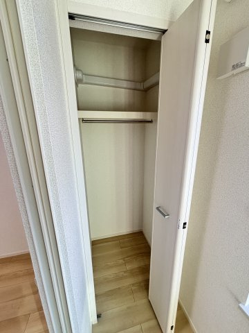 フォンターナ・ピエディの独立洗面台