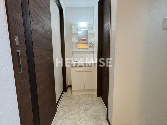 リリーヒルズの洗面所|※室内画像は別号室のもの