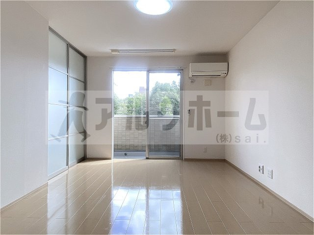 エリチェ青山の居間・リビング