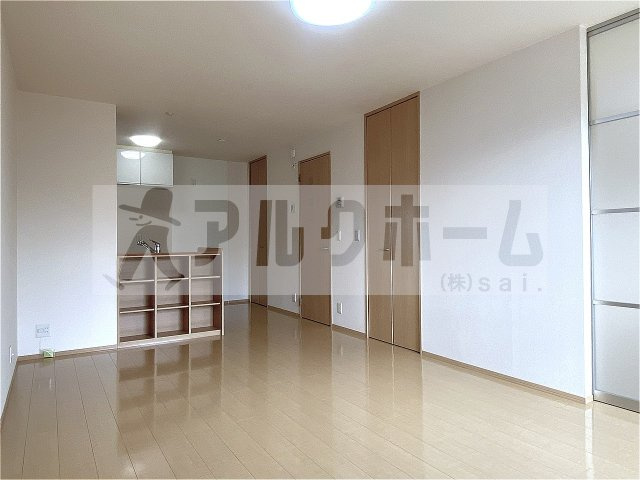 エリチェ青山の居間・リビング