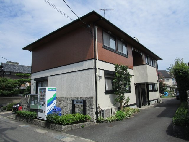 グリーンヒルセイジュⅡのエントランス