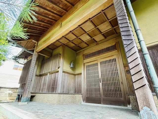 神戸市若葉台２丁目戸建のエントランス