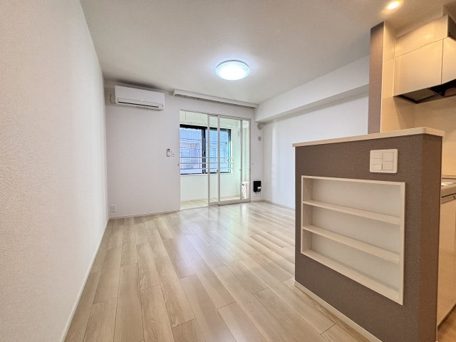 フォンターナ・ガルボⅠの居間・リビング