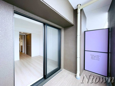 【バルコニー】 | CREST TAPP平安通 | 開放的で明るい空間を演出してくれるバルコニーです