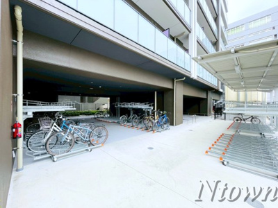 【駐車場】 | CREST TAPP平安通 | 駐車場です