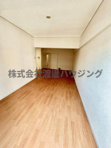 ハイツ桃山の居間・リビング