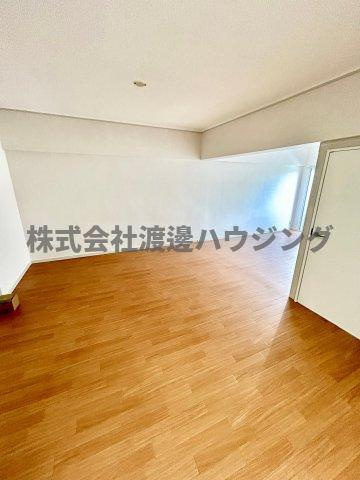 ハイツ桃山の居間・リビング