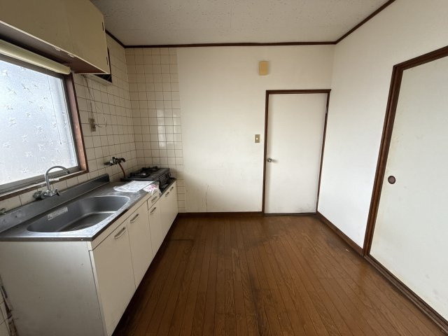グリーンハイツ　南棟の居間・リビング