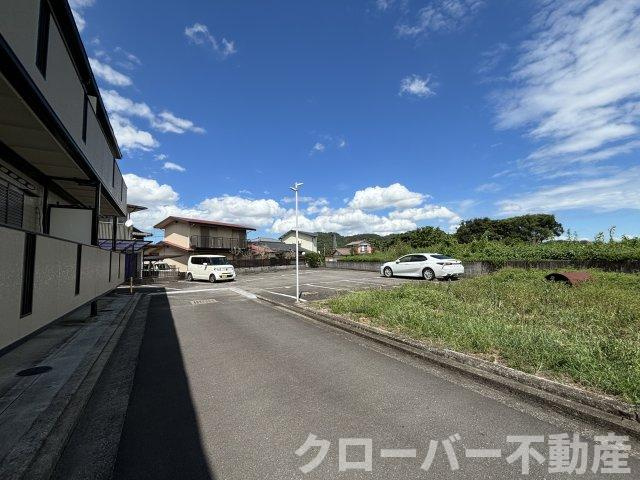 カトレアハイムの駐車場