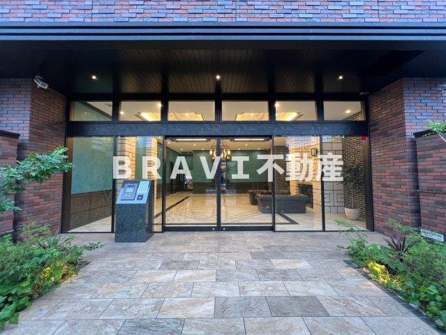 PHOERME城北公園　BRAVI不動産のエントランス|【PHOERME城北公園】ゆとりのあるエントランスです