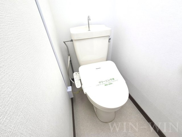 ウイングコート羽根井のトイレ