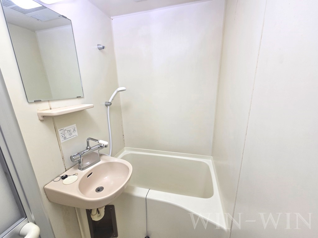 ウイングコート羽根井の浴室