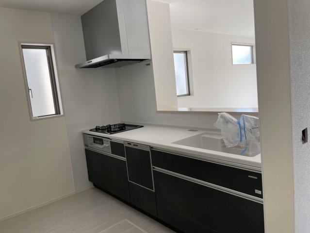 八幡西区光貞台3丁目3期のキッチン