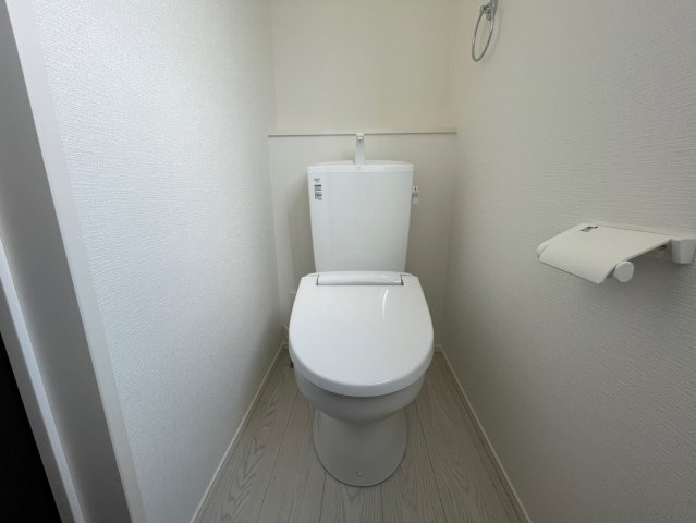 八幡西区光貞台3丁目3期のトイレ