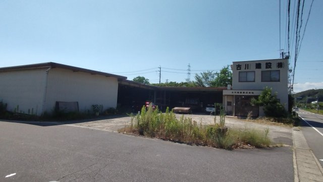 ６３８５２　関市小屋名事務所・倉庫の外観