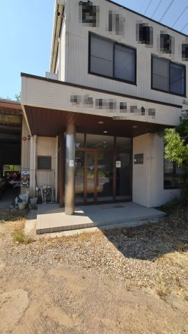 ６３８５２　関市小屋名事務所・倉庫の外観